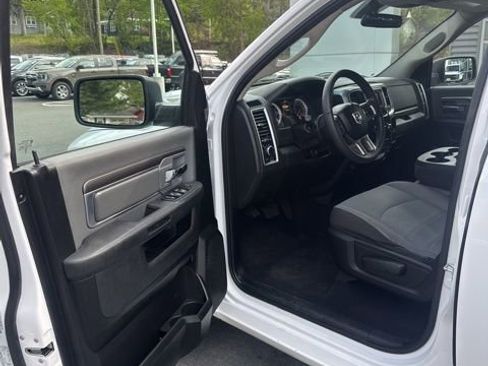 Used 2024 RAM 1500 Classic SLT AWD/4WD image 12
