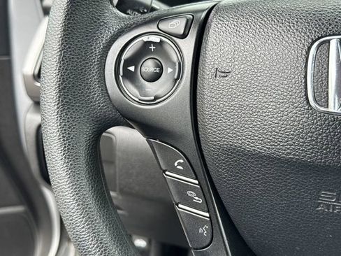 Used 2013 Honda Accord LX image 33