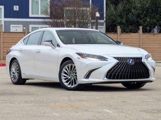 Used 2022 Lexus ES 300h Ultra Luxury video 2