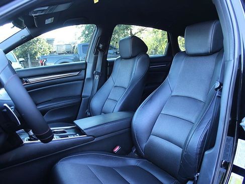 Used 2020 Honda Accord Sport image 11