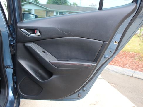 Used 2015 MAZDA MAZDA3 s Grand Touring image 35