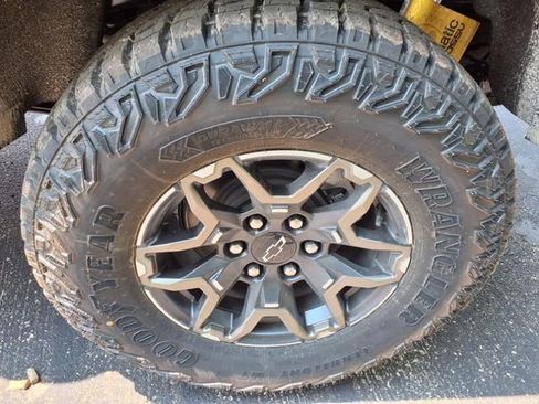 New 2025 Chevrolet Colorado ZR2 image 15