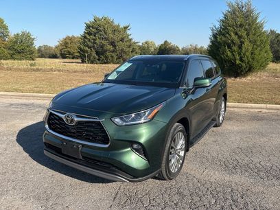 Used 2023 Toyota Highlander Platinum