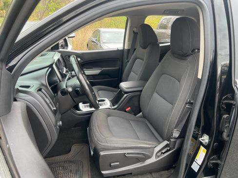 Used 2016 Chevrolet Colorado LT w/ LT Convenience Package RWD image 13