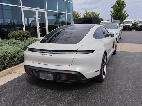 Used 2022 Porsche Taycan 4S AWD/4WD image 10