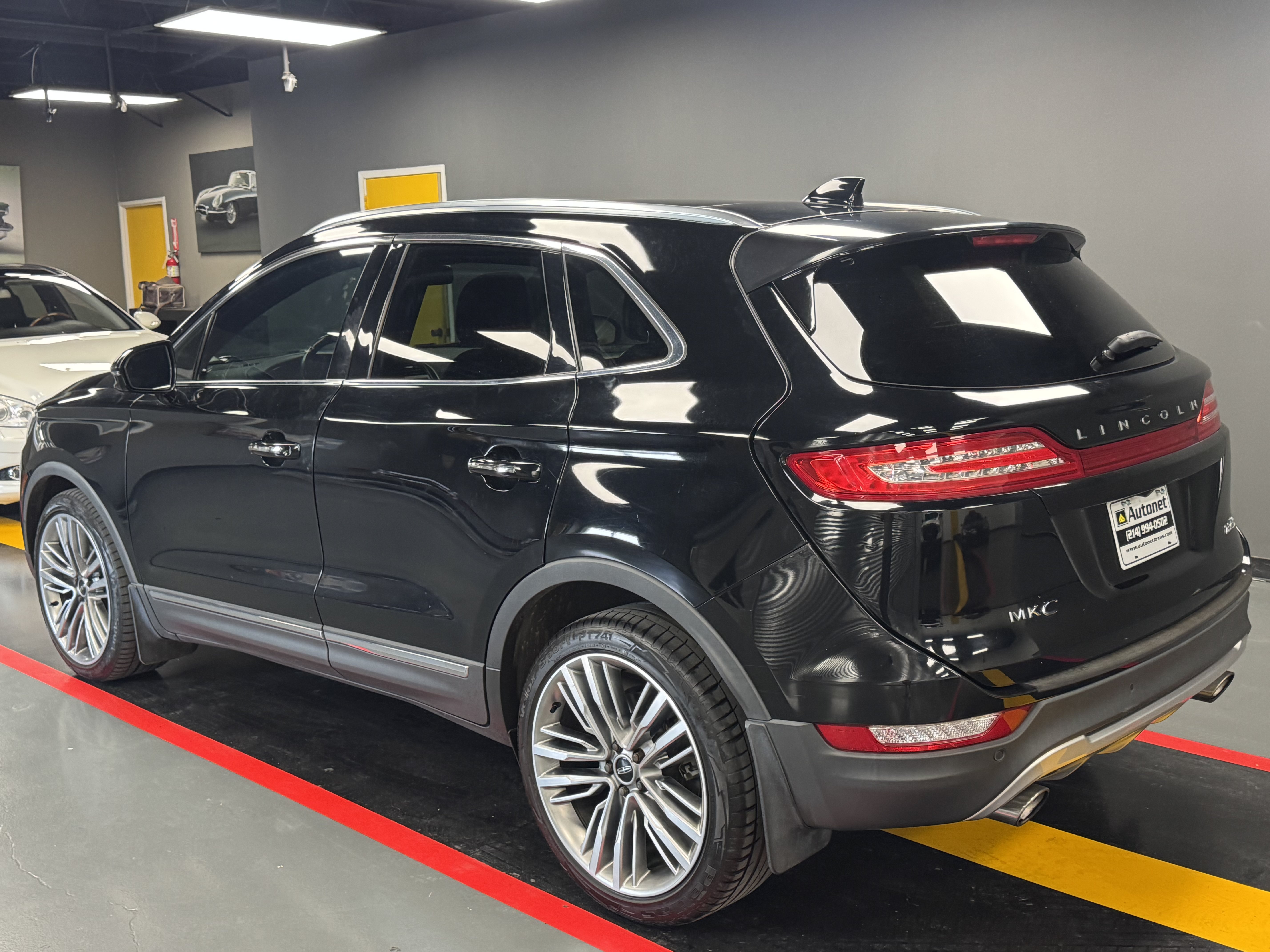 Used 2016 Lincoln MKC Reserve AWD/4WD image 3