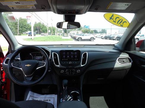 Certified 2024 Chevrolet Equinox LT AWD/4WD image 35