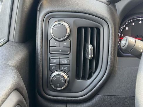 Used 2025 GMC Sierra 2500 Pro image 13