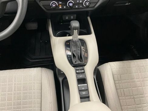 Certified 2026 Honda HR-V LX image 24