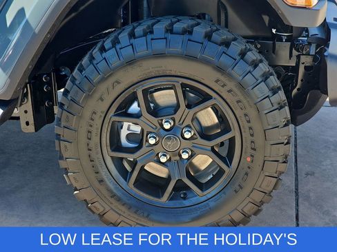 New 2025 Jeep Gladiator Willys image 37