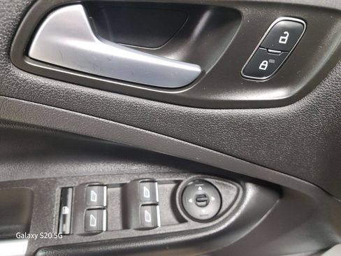 Used 2019 Ford Escape SEL image 21