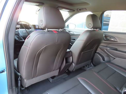 New 2026 Chevrolet Trax RS w/ Sunroof Package FWD image 22