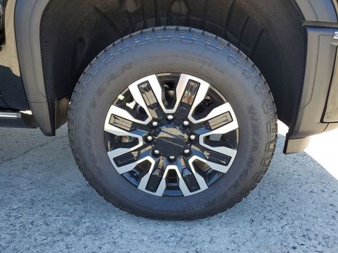 New 2026 GMC Sierra 3500 Denali Ultimate AWD/4WD image 6