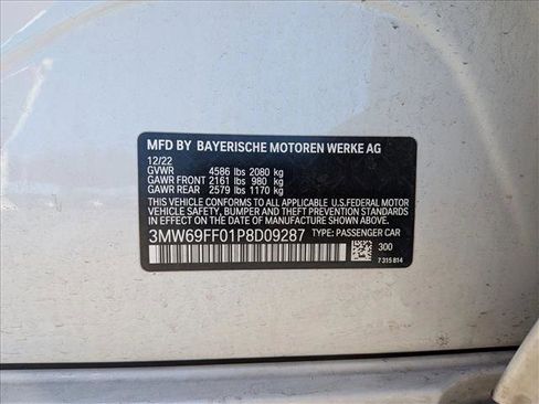 Used 2023 BMW 330i Sedan w/ Driving Assistance Package image 18