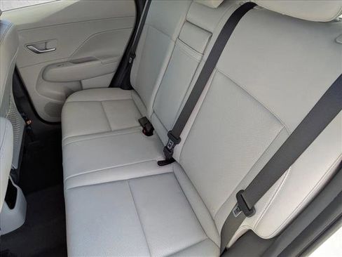 Used 2024 Hyundai Kona Limited image 21