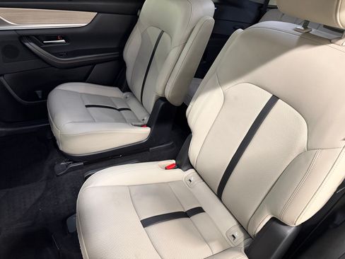 Used 2025 MAZDA CX-90 Plug-In Hybrid w/ Preferred AWD/4WD image 29