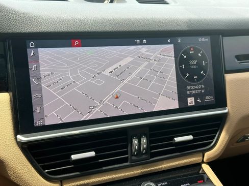 Used 2019 Porsche Cayenne AWD/4WD image 40