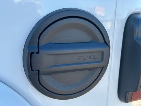 Used 2024 Jeep Wrangler Sahara image 56