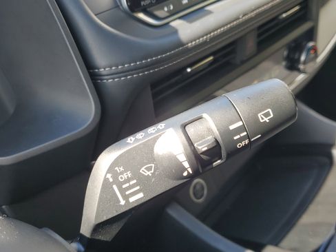 Certified 2023 Nissan Rogue SV image 22