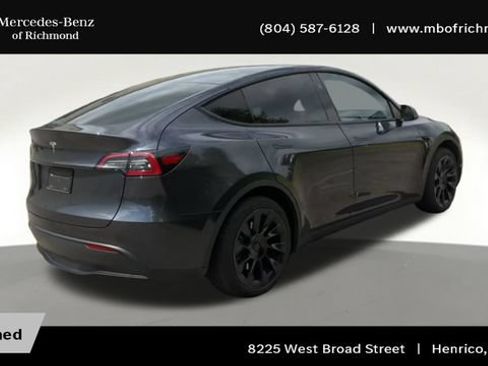Used 2024 Tesla Model Y 2WD image 2