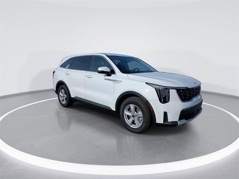 New 2026 Kia Sorento LX image 2