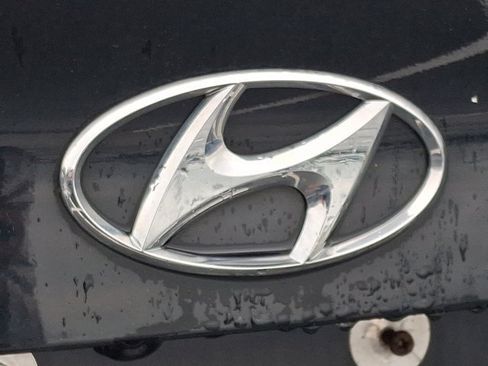 Used 2018 Hyundai Elantra Sport FWD image 9