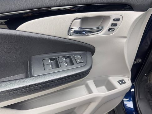 Used 2019 Honda Pilot Elite image 33