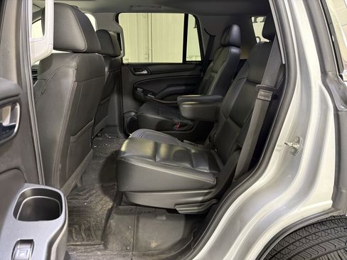 Used 2018 GMC Yukon SLT w/ Premium Edition RWD image 10