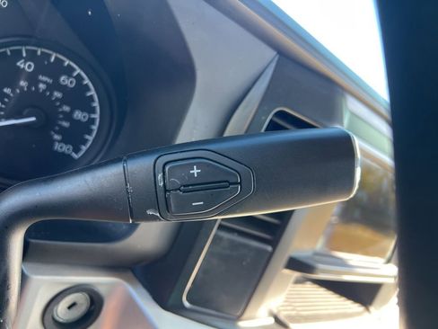 Used 2025 Ford F350 XLT image 37