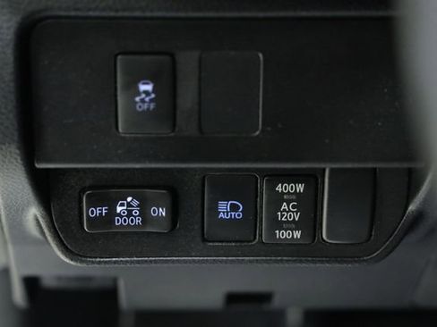 Used 2020 Toyota Tacoma TRD Off-Road image 25