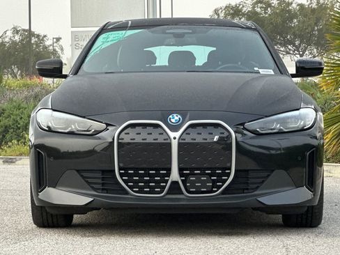 Used 2023 BMW i4 eDrive40 image 8