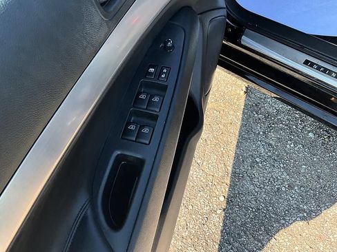 Used 2015 INFINITI Q40 AWD w/ Moonroof Package image 14