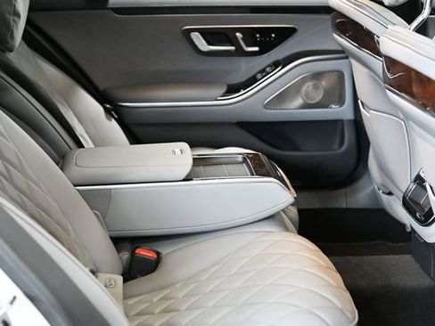 Used 2023 Mercedes-Benz S 580 4MATIC Sedan image 46