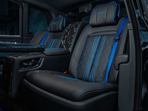 Used 2026 Rolls-Royce Cullinan AWD/4WD image 16