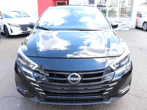 Used 2025 Nissan Versa SV FWD image 8