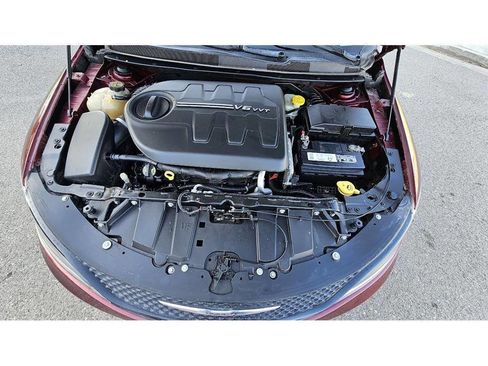 Used 2015 Chrysler 200 S w/ Navigation & Sound Group I image 31