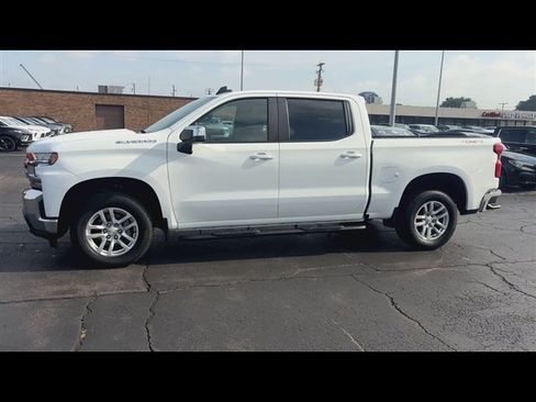 Certified 2022 Chevrolet Silverado 1500 LT w/ Convenience Package II AWD/4WD image 5