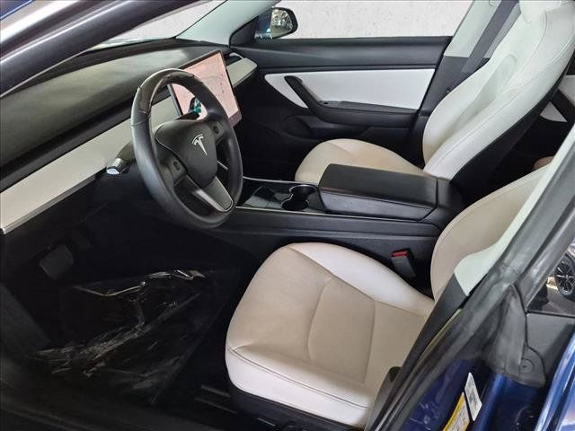 Used 2019 Tesla Model 3 Standard Range RWD image 16