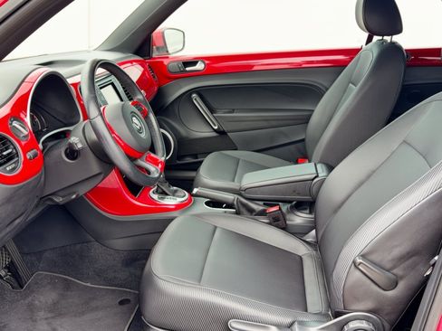 Used 2019 Volkswagen Beetle 2.0T S FWD image 5