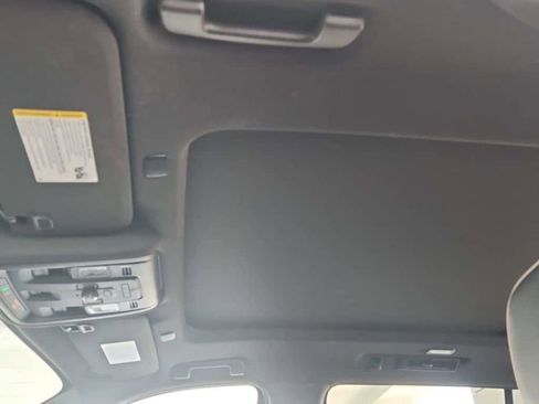 Certified 2021 GMC Yukon XL SLT w/ SLT Premium Package image 19