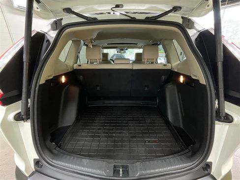 Used 2018 Honda CR-V Touring image 28