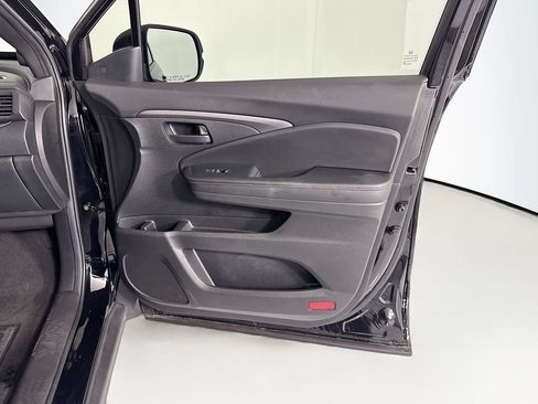 Certified 2023 Honda Passport TrailSport image 25