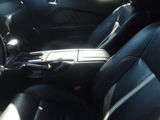 Used 2012 Ford Mustang GT Premium RWD image 9