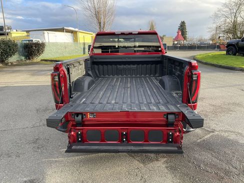 Used 2025 GMC Sierra 2500 AT4 w/ AT4 Premium Plus Package image 27