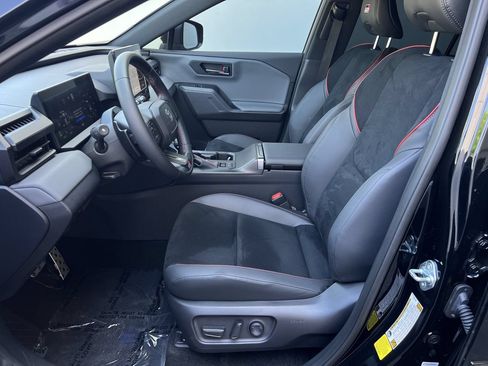Used 2026 Toyota RAV4 AWD Plug-in Hybrid image 24