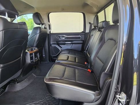 Used 2022 RAM 1500 Laramie AWD/4WD image 19