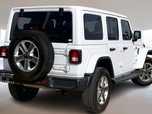 Used 2020 Jeep Wrangler Unlimited Sahara AWD/4WD image 2