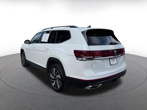 Used 2025 Volkswagen Atlas SE image 11