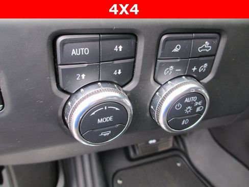 Certified 2024 GMC Sierra 1500 AT4X image 19
