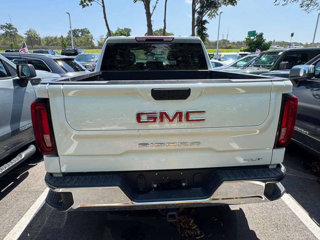 Used 2025 GMC Sierra 1500 SLT AWD/4WD image 5